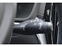 Volvo XC60 T6 350PK Plug-in hybrid AWD Ultra Black Edition / Luchtvering / Bowers & Wilkins / Adaptive Cruise control / Head-up Display / Elektrische stoelen met geheugen / Massagefunctie voorstoelen / Stoelverwarming V+A / Stoelventilatie / Stuurverwarming / 360 Camera /