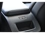 Volvo XC60 T6 350PK Plug-in hybrid AWD Ultra Black Edition / Luchtvering / Bowers & Wilkins / Adaptive Cruise control / Head-up Display / Elektrische stoelen met geheugen / Massagefunctie voorstoelen / Stoelverwarming V+A / Stoelventilatie / Stuurverwarming / 360 Camera /