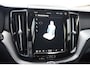 Volvo XC60 T6 350PK Plug-in hybrid AWD Ultra Black Edition / Luchtvering / Bowers & Wilkins / Adaptive Cruise control / Head-up Display / Elektrische stoelen met geheugen / Massagefunctie voorstoelen / Stoelverwarming V+A / Stoelventilatie / Stuurverwarming / 360 Camera /