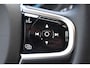 Volvo XC60 T6 350PK Plug-in hybrid AWD Ultra Black Edition / Luchtvering / Bowers & Wilkins / Adaptive Cruise control / Head-up Display / Elektrische stoelen met geheugen / Massagefunctie voorstoelen / Stoelverwarming V+A / Stoelventilatie / Stuurverwarming / 360 Camera /