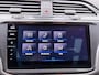 Volkswagen Tiguan Allspace 1.5 TSI R-Line Business+ 7p. Trekhaak - Panoramadak - Camera - 20 Inch