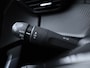 Peugeot e-2008 EV Allure 50 kWh Sport SOH 90% (APPLE CARPLAY,NAVI,CAMERA,PDC,CLIMTE,CRUISE,LED,SPORTSTOELEN,LM VELGEN,NETTE STAAT)