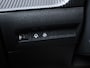 Peugeot e-2008 EV Allure 50 kWh Sport SOH 90% (APPLE CARPLAY,NAVI,CAMERA,PDC,CLIMTE,CRUISE,LED,SPORTSTOELEN,LM VELGEN,NETTE STAAT)
