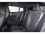 Volvo C40 Extended Range Plus 82 kWh - IntelliSafe Assist & Surround - Parkeercamera achter - Verwarmde voorstoelen & stuur - Parkeersensoren voor & achter - Draadloze tel. lader - Warmtepomp - Extra getint glas - 19' LMV