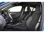 Volvo C40 Extended Range Plus 82 kWh - IntelliSafe Assist & Surround - Parkeercamera achter - Verwarmde voorstoelen & stuur - Parkeersensoren voor & achter - Draadloze tel. lader - Warmtepomp - Extra getint glas - 19' LMV