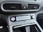 Hyundai Kona Electric EV Comfort 64 kWh | SOH 96,7% | Trekhaak | Navigatie |