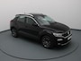 Volkswagen T-Roc TSI Style Business 115pk Adapt. Cruise | Carplay | Navi | Parkeersens. v+a