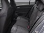 Volkswagen Golf 1.5eTSI/150PK R-Line · Navigatie · Trekhaak · Apple/Android Car Play · Dodehoeksensoren · Stoelverwarming · Garantie t/m 08-01-2031 of 100000km.