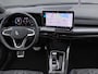 Volkswagen Golf 1.5eTSI/150PK R-Line · Navigatie · Trekhaak · Apple/Android Car Play · Dodehoeksensoren · Stoelverwarming · Garantie t/m 08-01-2031 of 100000km.