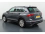 Volkswagen Tiguan 1.5 TSI Life Business Ruimte, comfort en power in één auto