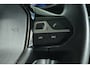 Peugeot 2008 1.2 Turbo Allure | Cruise Control | Camera | Navi | Keyless | LED | Carplay | Climate | i-Cockpit | 17 Inch