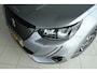 Peugeot 2008 1.2 Turbo Allure | Cruise Control | Camera | Navi | Keyless | LED | Carplay | Climate | i-Cockpit | 17 Inch