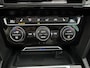 Volkswagen Passat Variant 1.4 TSI GTE Highline (Plug-In) {SoH-81%} Aut. *PANO | LEATHER-ALCANTARA | ERGONOMIC-SPORTSEATS | ADAPTIVE-CRUISE | FULL-LED | KEYLESS | CARPLAY | NAVI-FULLMAP | AMBIENTLIGHT | PRIVACY-GLASS | SHIFTPADDLES | TOWBAR | 18''ALU*