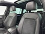 Volkswagen Passat Variant 1.4 TSI GTE Highline (Plug-In) {SoH-81%} Aut. *PANO | LEATHER-ALCANTARA | ERGONOMIC-SPORTSEATS | ADAPTIVE-CRUISE | FULL-LED | KEYLESS | CARPLAY | NAVI-FULLMAP | AMBIENTLIGHT | PRIVACY-GLASS | SHIFTPADDLES | TOWBAR | 18''ALU*