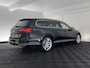 Volkswagen Passat Variant 1.4 TSI GTE Highline (Plug-In) {SoH-81%} Aut. *PANO | LEATHER-ALCANTARA | ERGONOMIC-SPORTSEATS | ADAPTIVE-CRUISE | FULL-LED | KEYLESS | CARPLAY | NAVI-FULLMAP | AMBIENTLIGHT | PRIVACY-GLASS | SHIFTPADDLES | TOWBAR | 18''ALU*