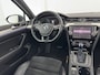 Volkswagen Passat Variant 1.4 TSI GTE Highline (Plug-In) {SoH-81%} Aut. *PANO | LEATHER-ALCANTARA | ERGONOMIC-SPORTSEATS | ADAPTIVE-CRUISE | FULL-LED | KEYLESS | CARPLAY | NAVI-FULLMAP | AMBIENTLIGHT | PRIVACY-GLASS | SHIFTPADDLES | TOWBAR | 18''ALU*