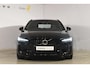 Volvo V60 T6 350PK Plug-in hybrid AWD Plus Dark / Adaptive Cruise Control / 360 Camera / Harman Kardon / Stoel- en stuurverwarming / Stoelverwarming achter / Trekhaak elektrisch wegklapbaar / Elektrische stoelen met geheugen
