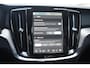 Volvo V60 T6 350PK Plug-in hybrid AWD Plus Dark / Adaptive Cruise Control / 360 Camera / Harman Kardon / Stoel- en stuurverwarming / Stoelverwarming achter / Trekhaak elektrisch wegklapbaar / Elektrische stoelen met geheugen