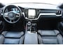Volvo V60 T6 350PK Plug-in hybrid AWD Plus Dark / Adaptive Cruise Control / 360 Camera / Harman Kardon / Stoel- en stuurverwarming / Stoelverwarming achter / Trekhaak elektrisch wegklapbaar / Elektrische stoelen met geheugen