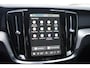 Volvo V60 T6 350PK Plug-in hybrid AWD Plus Dark / Adaptive Cruise Control / 360 Camera / Harman Kardon / Stoel- en stuurverwarming / Stoelverwarming achter / Trekhaak elektrisch wegklapbaar / Elektrische stoelen met geheugen