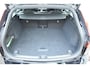 Volvo V60 T6 350PK Plug-in hybrid AWD Plus Dark / Adaptive Cruise Control / 360 Camera / Harman Kardon / Stoel- en stuurverwarming / Stoelverwarming achter / Trekhaak elektrisch wegklapbaar / Elektrische stoelen met geheugen