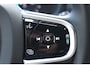 Volvo V60 T6 350PK Plug-in hybrid AWD Plus Dark / Adaptive Cruise Control / 360 Camera / Harman Kardon / Stoel- en stuurverwarming / Stoelverwarming achter / Trekhaak elektrisch wegklapbaar / Elektrische stoelen met geheugen