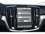 Volvo V60 T6 350PK Plug-in hybrid AWD Plus Dark / Adaptive Cruise Control / 360 Camera / Harman Kardon / Stoel- en stuurverwarming / Stoelverwarming achter / Trekhaak elektrisch wegklapbaar / Elektrische stoelen met geheugen