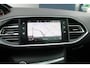Peugeot 308 SW 1.2 PureTech 130pk Blue Lease Premium Leer Airco Navi Carplay Camera Pano Dealer onderhouden