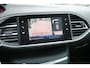 Peugeot 308 SW 1.2 PureTech 130pk Blue Lease Premium Leer Airco Navi Carplay Camera Pano Dealer onderhouden