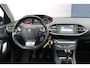 Peugeot 308 SW 1.2 PureTech 130pk Blue Lease Premium Leer Airco Navi Carplay Camera Pano Dealer onderhouden