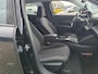 Peugeot e-2008 EV Active Pack 50 kWh | Fase 3 laden | SOH 89,88% | Navi by app | Lichtmetaal | Parkeersensoren | Bluetooth | 1e eigenaar |