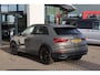 Audi Q3 40 TFSI quattro edition one 190PK / 140kW DSG, S-Line in- en exterieur, LED Matrix koplampen, dynamische richtingaanwijzers achter, verwarmbare voorstoelen, verwarmbaar multifunctioneel lederen stuurwiel, achteruitrijcamera (Rear View), parkeersensoren voor en achter (PDC), navigatie, dodehoekdetectie (Side Assist), elektrische achterklep, panoramadak, elektrisch verstel- en verwarmbare buitenspiegels, 2-zone climatronic, virtual cockpit, keyless start & entry, privacy glas, cruise control, dimmende binnenspiegel etc.
