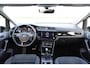 Volkswagen Touran 1.5 TSI Highline 7p | Stoelverwarming | Stuurwielverw. | Carplay | Massage | Adaptive Cruise |