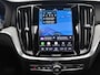 Volvo V60 2.0 T8 Plug-in hybrid AWD Plus Dark | 360° Camera | Trekhaak | Head-Up Display | Panoramadak |