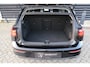 Volkswagen Golf 1.5 eTSI DSG Pano Trek Navi Led Pdc Cam