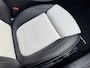 Mercedes-Benz A-klasse 200 Business Solution AMG Line Pano Cilma Navi Carplay Stoelverw. OEM-sfeerverlichting Digitaaldash