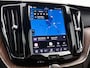 Volvo XC60 2.0 T8 Plug-in hybrid AWD Ultimate Dark | Bowers&Wilkins | Luchtvering | 22inch Velgen | 360° Camera | Trekhaak |