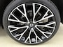 Volvo XC60 2.0 T8 Plug-in hybrid AWD Ultimate Dark | Bowers&Wilkins | Luchtvering | 22inch Velgen | 360° Camera | Trekhaak |