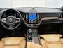 Volvo XC60 2.0 T8 Plug-in hybrid AWD Ultimate Dark | Bowers&Wilkins | Luchtvering | 22inch Velgen | 360° Camera | Trekhaak |