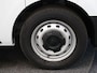 Renault Trafic 2.0 dCi 110pk T30 L2H1 Comfort | Laadruimtepakket | Vierseizoenbanden | Parkeersensoren achter | Keyless entry |
