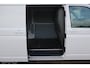 Volkswagen Transporter 2.0 TDI L1H1 28 Bulli - NL Auto!! Adap Cruise I Camera I Apple