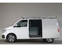 Volkswagen Transporter 2.0 TDI L1H1 28 Bulli - NL Auto!! Adap Cruise I Camera I Apple