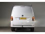 Volkswagen Transporter 2.0 TDI L1H1 28 Bulli - NL Auto!! Adap Cruise I Camera I Apple