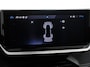 Peugeot e-2008 EV Allure Pack 54 kWh Soh 100 % Navigatie Apple Carplay/Android Auto Climate Control Parkeer sensoren Lichtmetalen Velgen