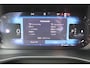Volvo XC40 B4 Plus Dark | Panoramadak | Trekhaak | Verwarmbare voorstoelen en stuurwiel | Premium audio by Harman Kardon | Apple carplay/Android auto | Keyless | Elektrisch verstelbare stoelen met geheugen | Achteruitrijcamera |