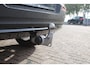 Volvo XC40 B4 Plus Dark | Panoramadak | Trekhaak | Verwarmbare voorstoelen en stuurwiel | Premium audio by Harman Kardon | Apple carplay/Android auto | Keyless | Elektrisch verstelbare stoelen met geheugen | Achteruitrijcamera |