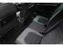 Volkswagen Golf Sportsvan 1.2 TSI Highline 110PK / 81kW DSG, Wegklapbare trekhaak, 17" LMV, achteruitrijcamera (Rear View), parkeersensoren voor en achter (PDC), Executive Pakket (navigatie, Bluetooth telefoonvoorbereiding), privacy glas, DAB+, cruise control, elektrisch verstel- en verwarmbare buitenspiegels, licht- en regensensor, reservewiel, 2-zone climatronic etc.