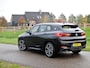 BMW X2 sDrive18i High Executive | M-pakket | Camera | Navi | Afneembare Trekhaak | NL-Auto |