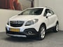 Opel Mokka 1.6 COSMO SLECHTS 99043 KM !! NAVIGATIE CRUISE CONTROL CLIMATE CONTROL BLUETOOTH MEDIA VOORBEREIDING STOEL EN STUURVERWARMING 18" LICHTMETALEN VELGEN PDC ZEER MOOI !!