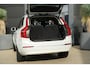 Volvo XC90 2.0 T8 Recharge AWD Plus Bright | 455 PK | Panoramadak | Leder | ACC | 360 Camera | HarmanKardon | Volvo XC90 2.0 T8 Recharge AWD Plus Bright 455 PK met 2.0-liter viercilinder plug-in hybride benzinemotor, lederen bekleding, elektrisch verstelbare stoelen met geheugen, verwarmbare voor- en